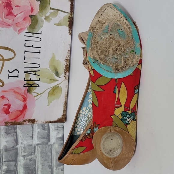 Irregular Choice Vintage Floral Low Heel Pumps Top Bow - Picture 8 of 11